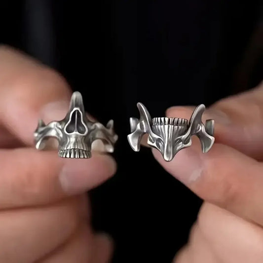 2 The Rebel Skull Ring
